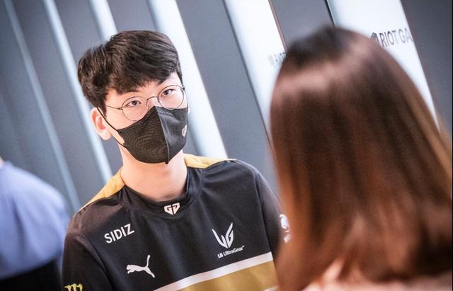 尽管罗宾逊 尽管罗宾逊