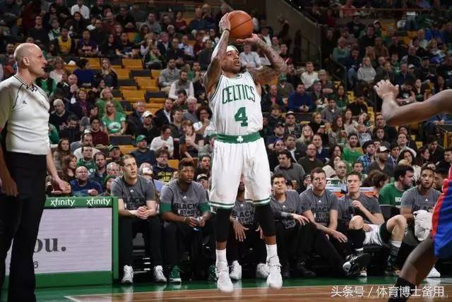 表现出色 表现出色