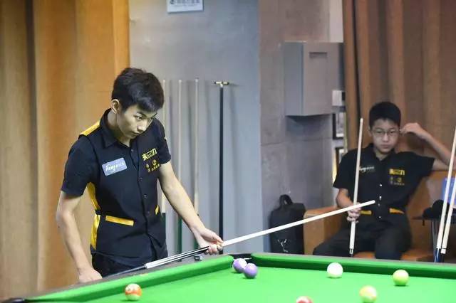 上的支持 上的支持